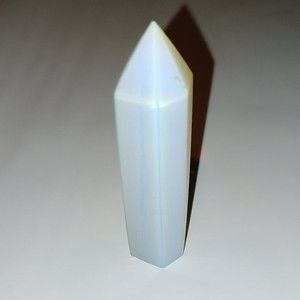 Opalite‎ point tower 3 3/4" (manmade)